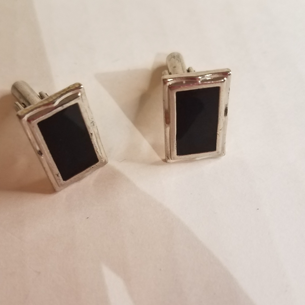 Black cufflinks j76